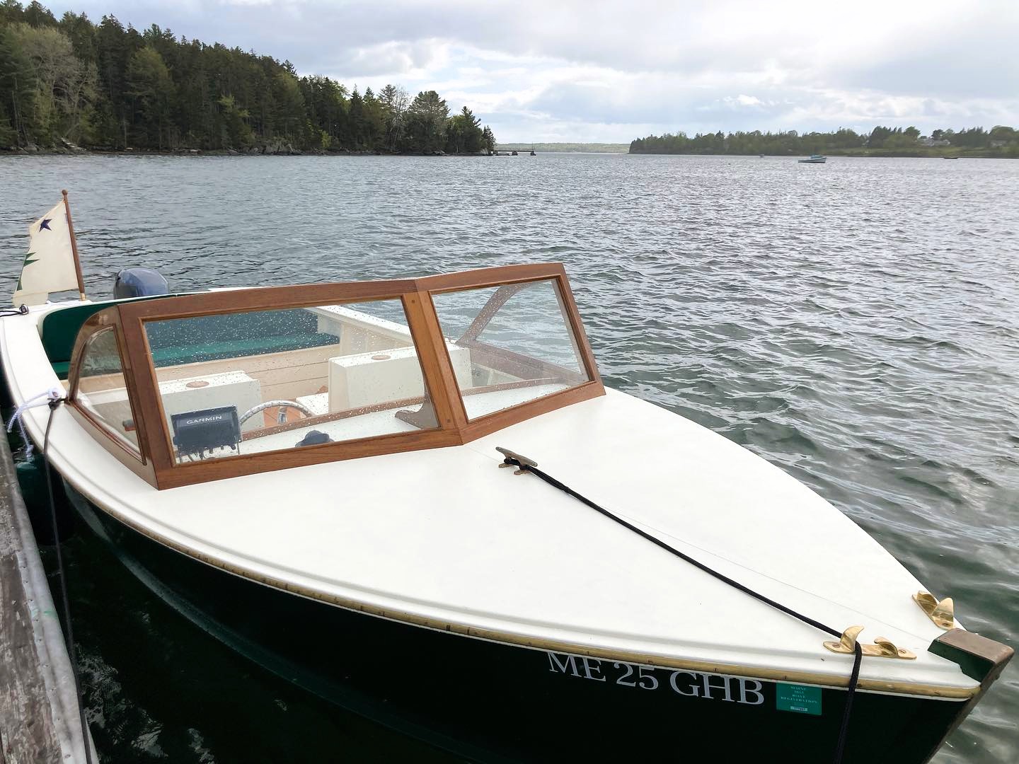 Albury Runabout from the bow