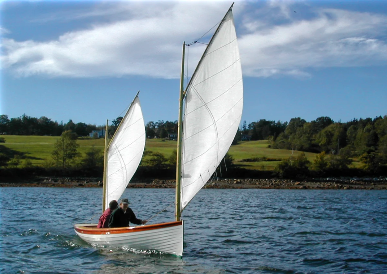 Herreshoff Coquina under sail.